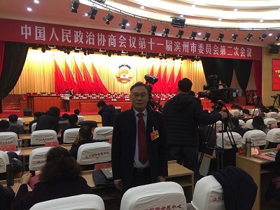 韓曉峰主任在市政協(xié)會議上作“弘揚(yáng)孝道文化，建設(shè)美麗鄉(xiāng)村”主題發(fā)言